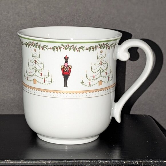 Bernardaud Limoges Grenadiers "Happy Holiday" Mug - One Available - Picture 1 of 7